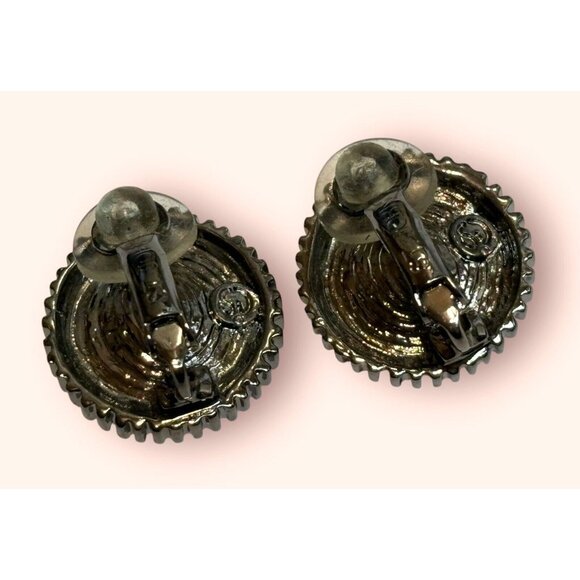 St. John  Vintage Gray Faux Pearl Crystal Rhinestone Clip on Earrings GORGEOUS!! - Picture 5 of 7